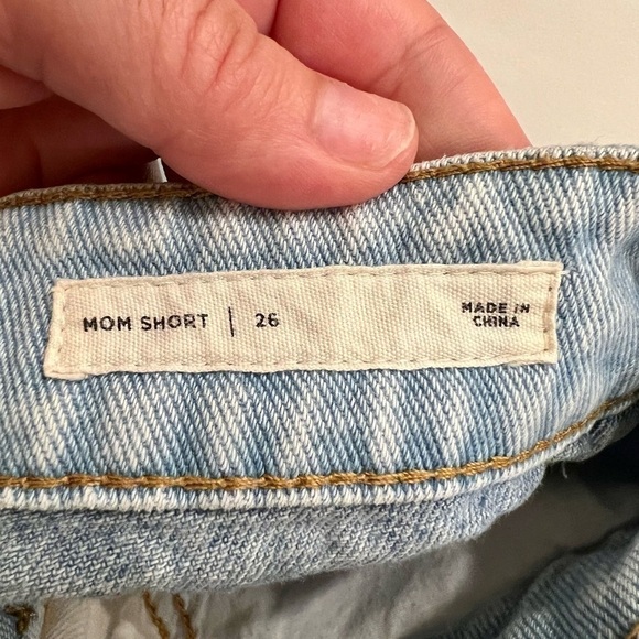 3/$25🎈Size 23 Multicolor Denim Mom Short - Picture 5 of 6